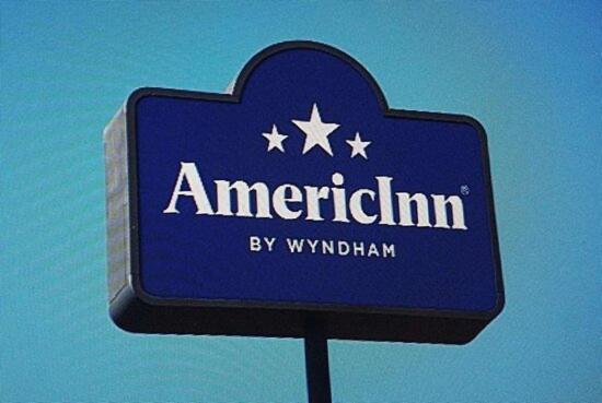 Americinn By Wyndham Stuart Екстериор снимка